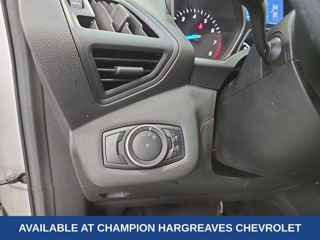Used 2015 Ford Escape SE image 23