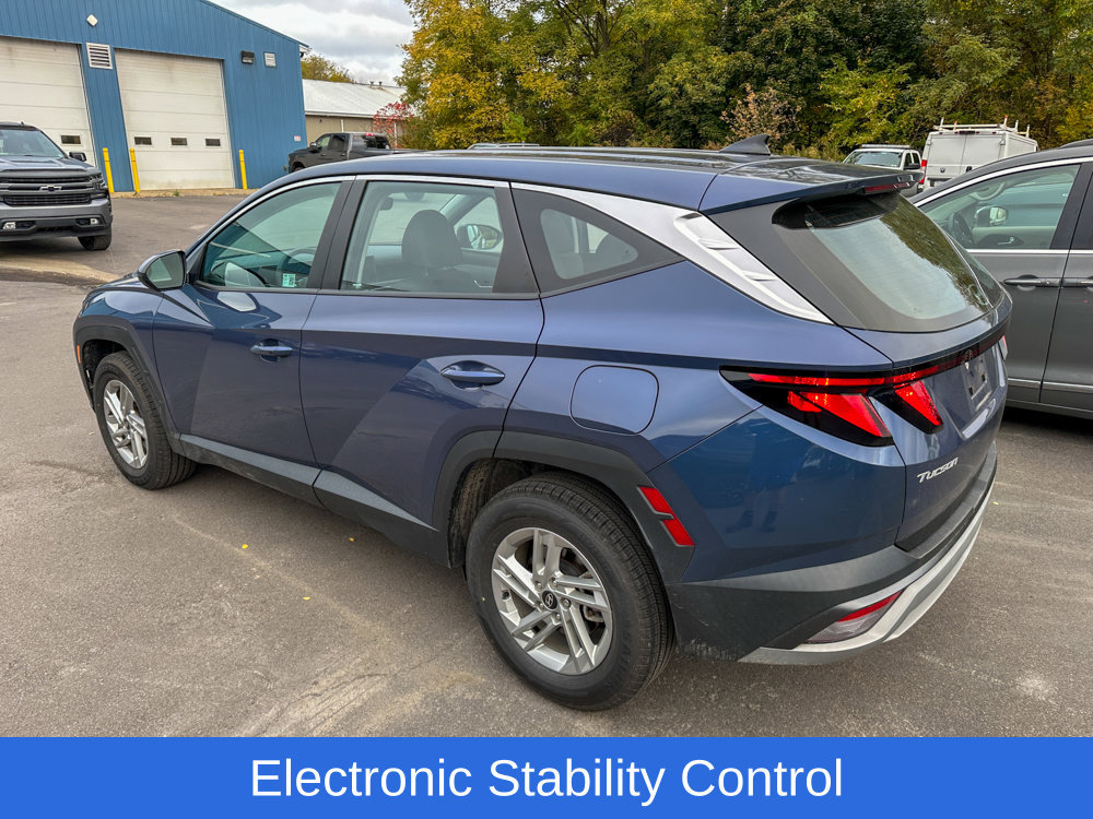 Used 2025 Hyundai Tucson SE AWD/4WD image 5