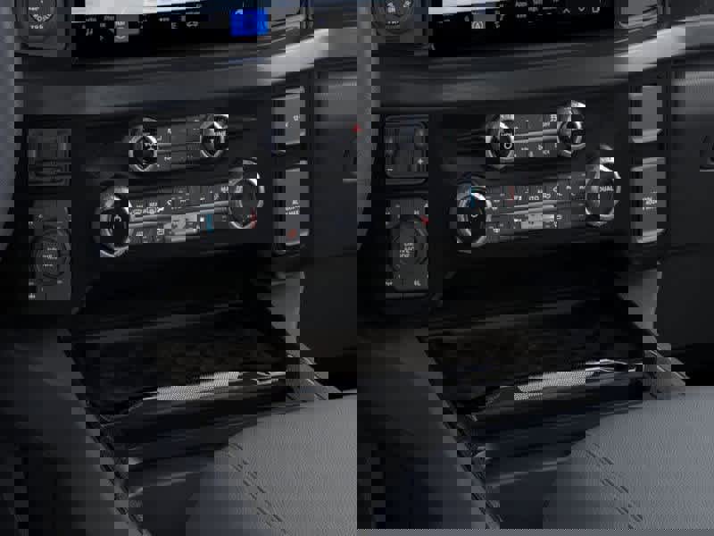 New 2026 Ford F250 Lariat w/ Black Appearance Package image 15