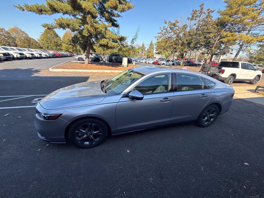 Used 2024 Honda Accord EX-L image 12