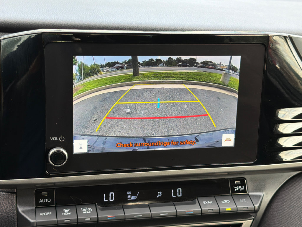 Used 2025 Toyota Camry LE FWD image 25