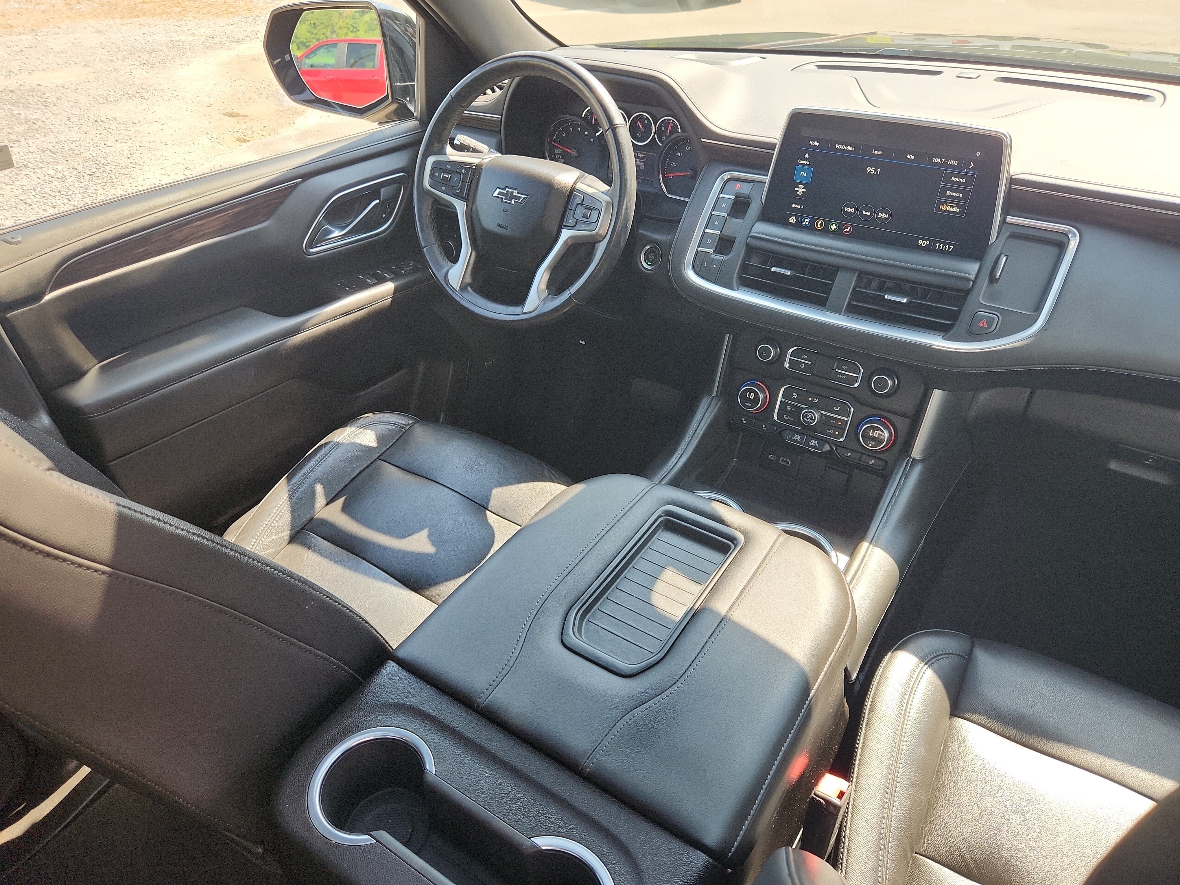 Used 2021 Chevrolet Suburban Z71 w/ Z71 Signature Package AWD/4WD image 45