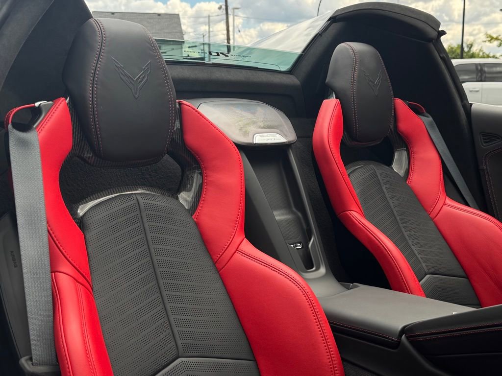 Used 2023 Chevrolet Corvette Stingray w/ Z51 Performance Package image 49