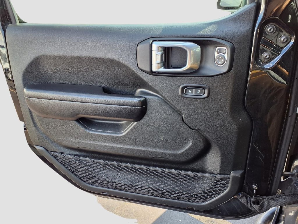 Used 2021 Jeep Gladiator Sport AWD/4WD image 23