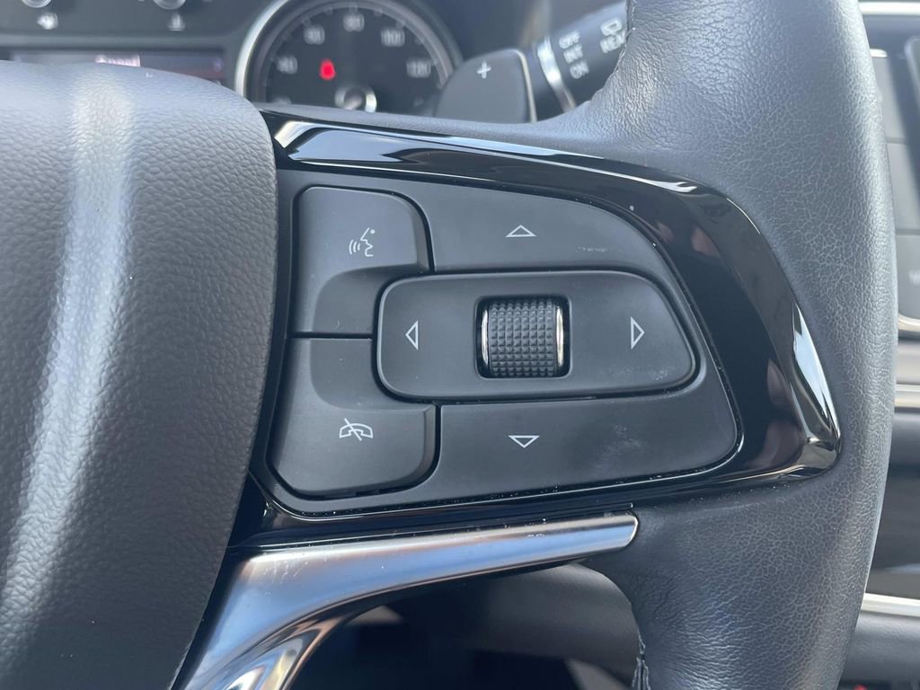 Used 2023 Buick Enclave Essence w/ Experience Buick Package image 32