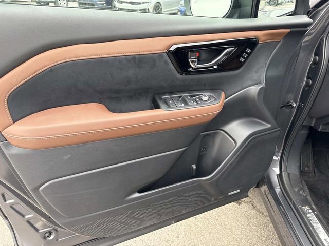 New 2026 Subaru Forester Touring image 10