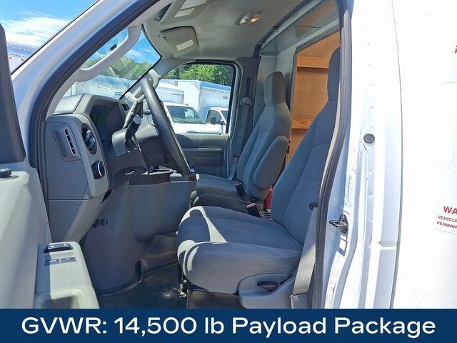 Used 2024 Ford E-450 and Econoline 450 Super Duty RWD image 2
