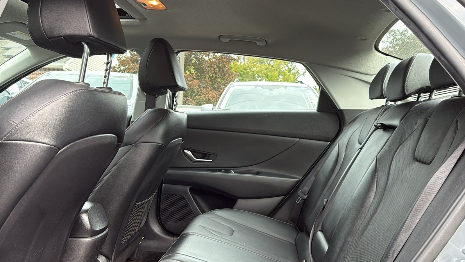 Used 2021 Hyundai Elantra Limited FWD image 22