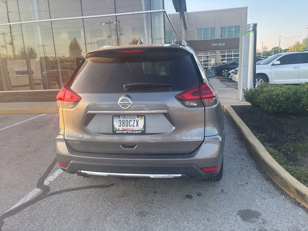 Used 2018 Nissan Rogue SV AWD/4WD image 14