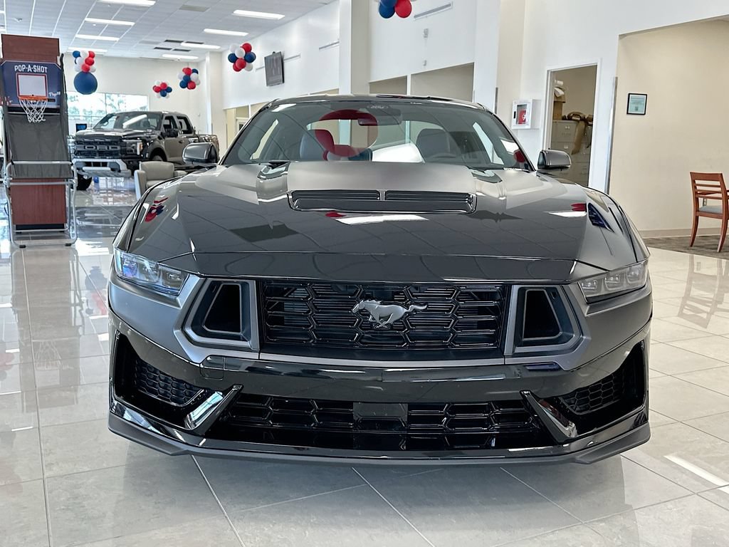Certified 2025 Ford Mustang Dark Horse RWD image 4