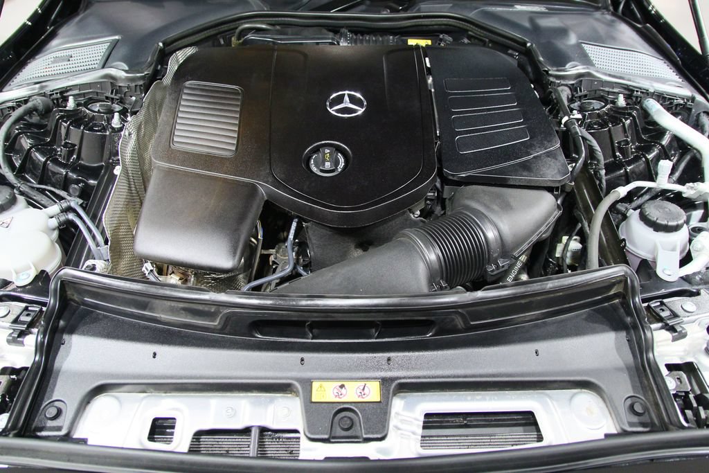 Used 2024 Mercedes-Benz C 300 4MATIC Sedan image 32