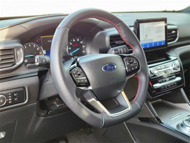 Used 2023 Ford Explorer ST-Line w/ Class IV Trailer Tow Package image 19