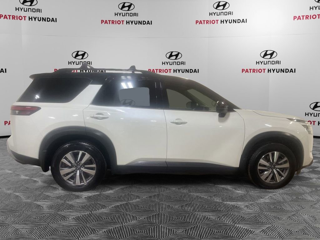 Used 2023 Nissan Pathfinder SL w/ Lighting Package (N92) video 3