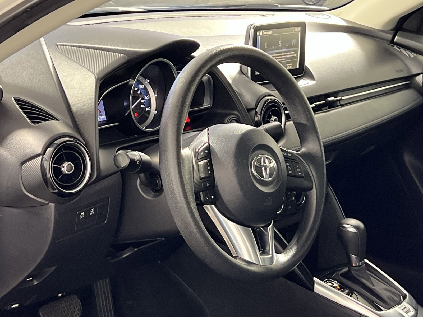 Used 2017 Toyota Yaris iA FWD image 17