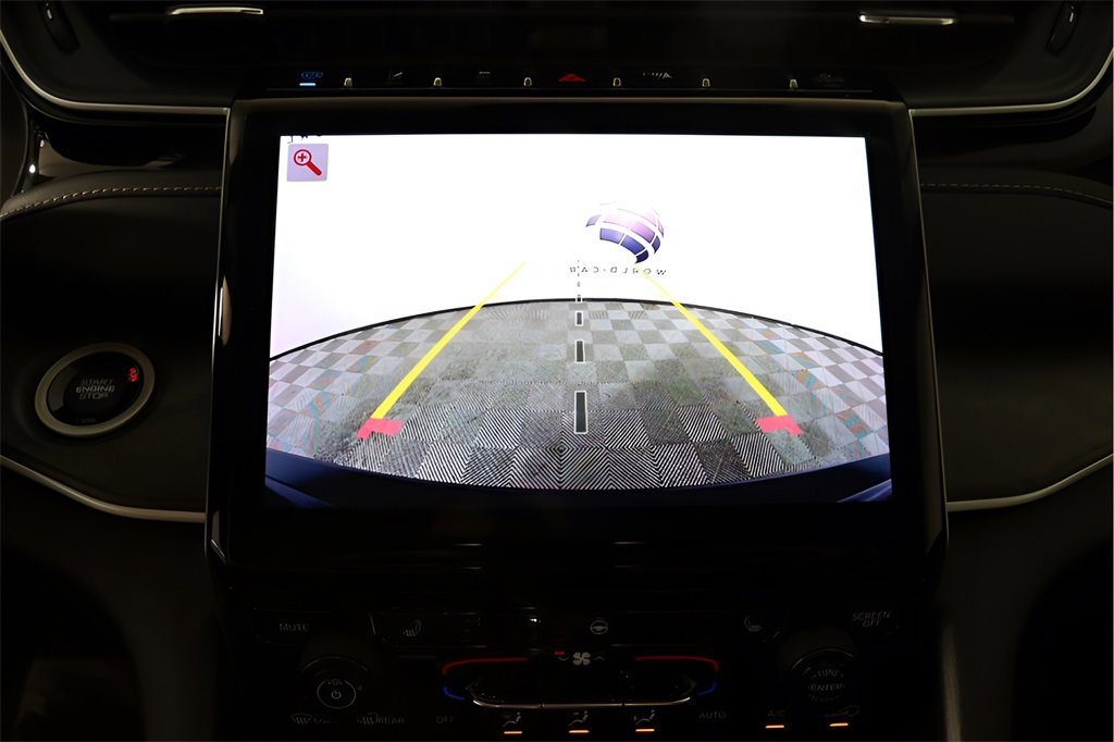 Used 2022 Jeep Grand Cherokee Limited 4xe image 38