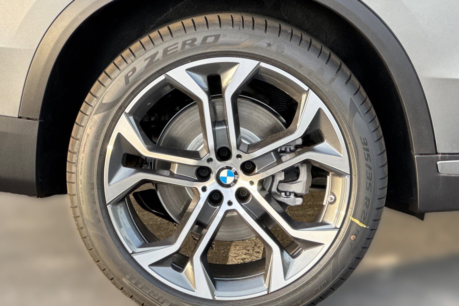 Used 2026 BMW X5 xDrive40i AWD/4WD image 11