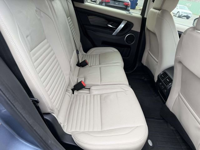 Used 2021 Land Rover Discovery Sport SE image 9