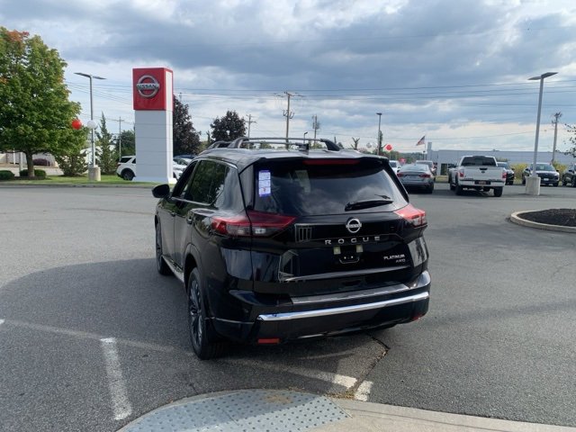 New 2026 Nissan Rogue Platinum image 5