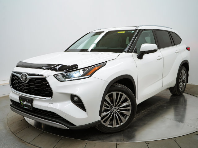 Used 2021 Toyota Highlander Platinum AWD/4WD image 1