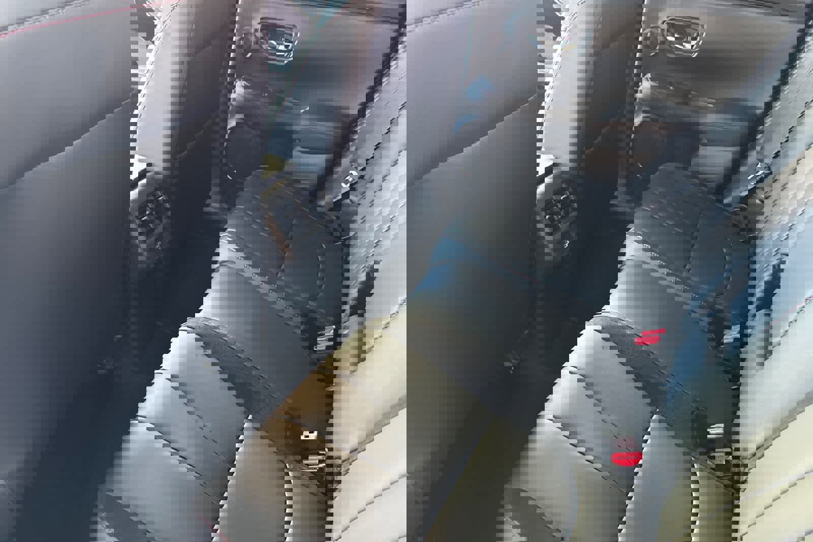 Used 2025 Acura ADX A-Spec image 8