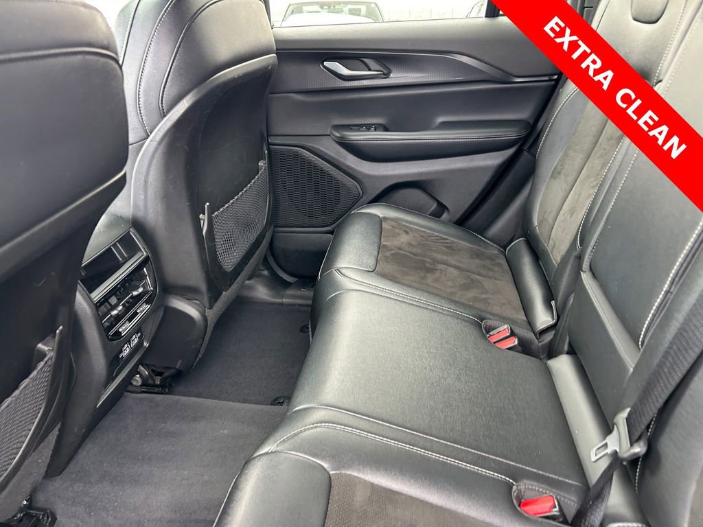 Used 2023 Jeep Grand Cherokee Altitude image 20