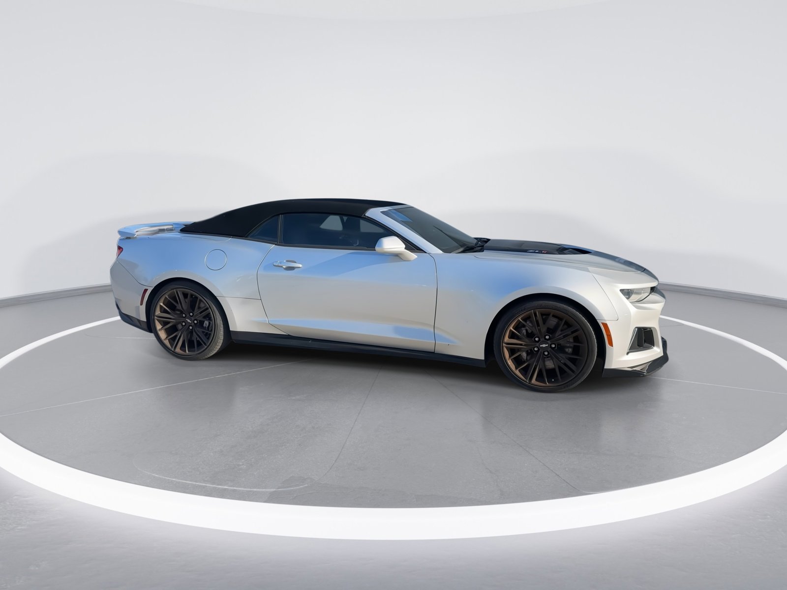 Used 2017 Chevrolet Camaro ZL1 image 10