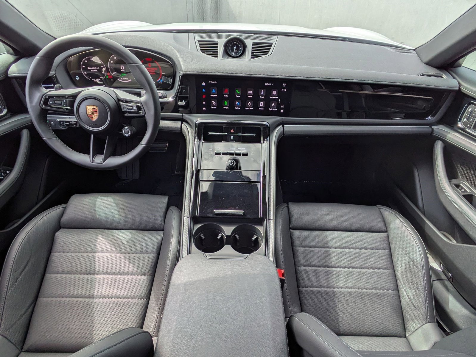 New 2025 Porsche Panamera 4 image 22