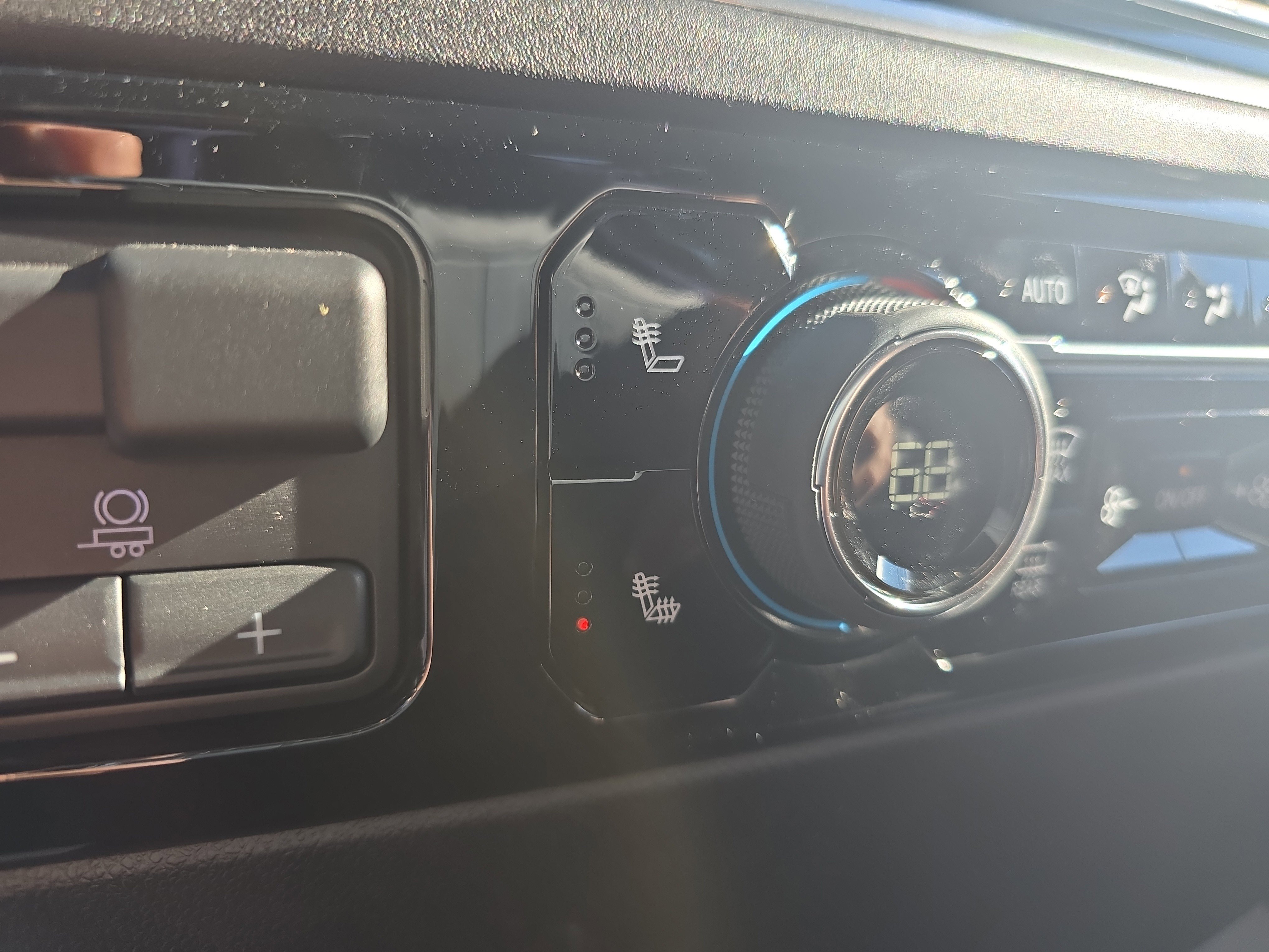 Used 2025 Chevrolet Silverado 2500 LTZ w/ Snow Plow Prep/Camper Package image 29