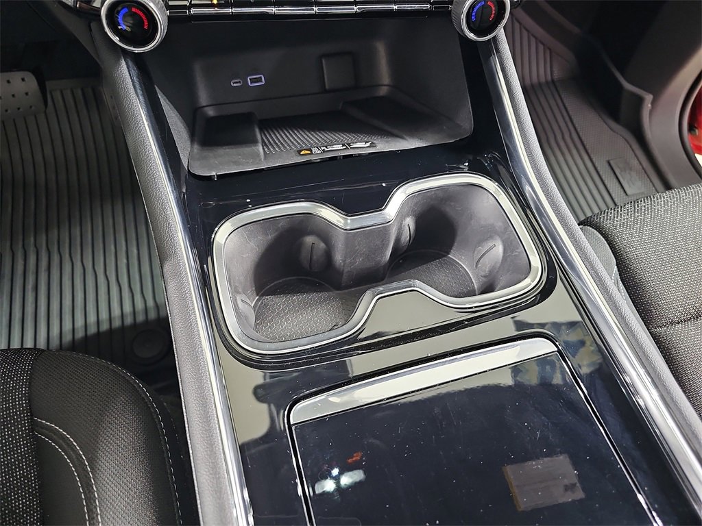 Certified 2024 Chevrolet Traverse LT w/ Trailering Package image 32