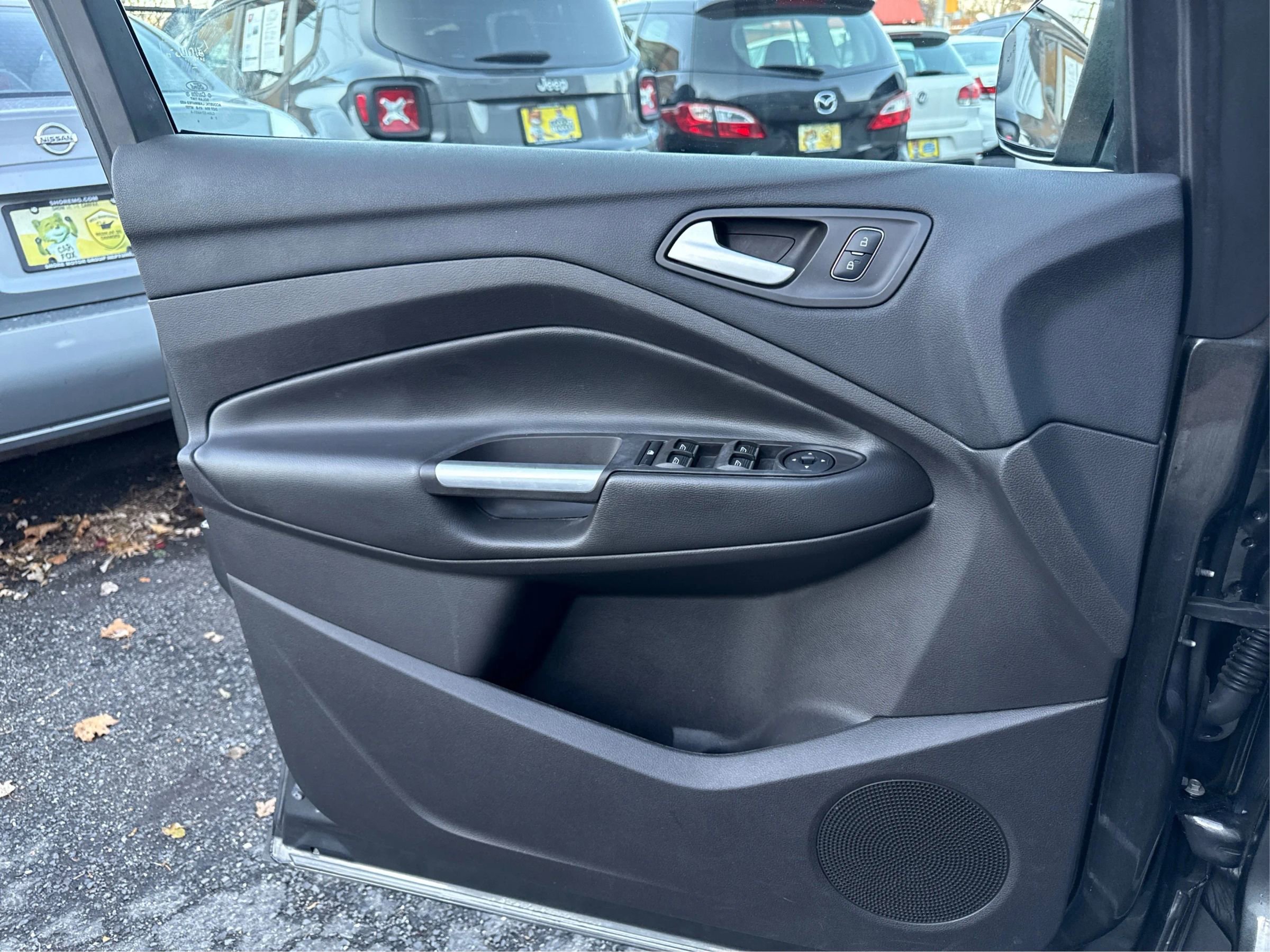 Used 2017 Ford Escape SE w/ Equipment Group 201A image 21