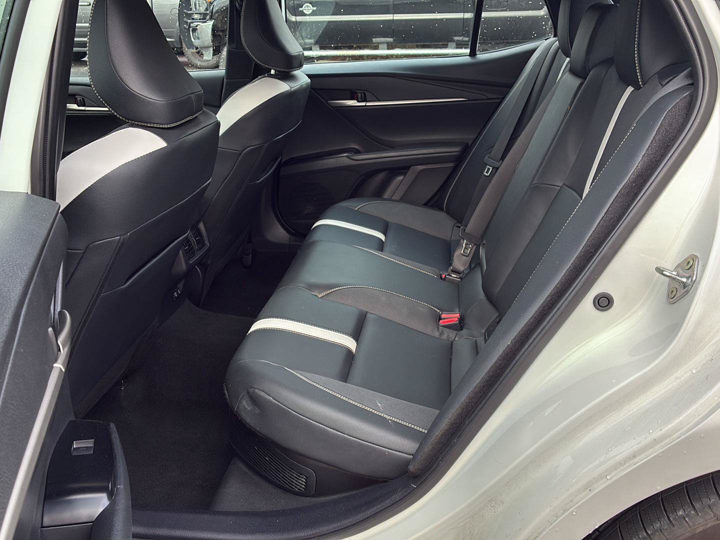 Used 2025 Toyota Camry SE FWD image 10