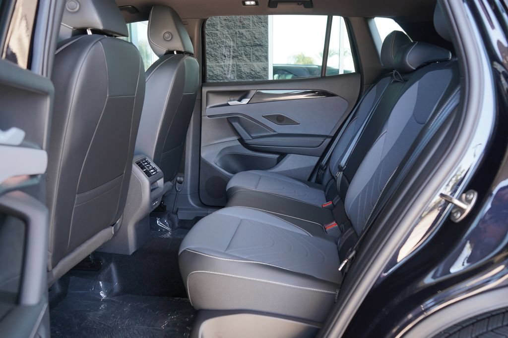 New 2026 Volkswagen Tiguan SE R-Line FWD image 32
