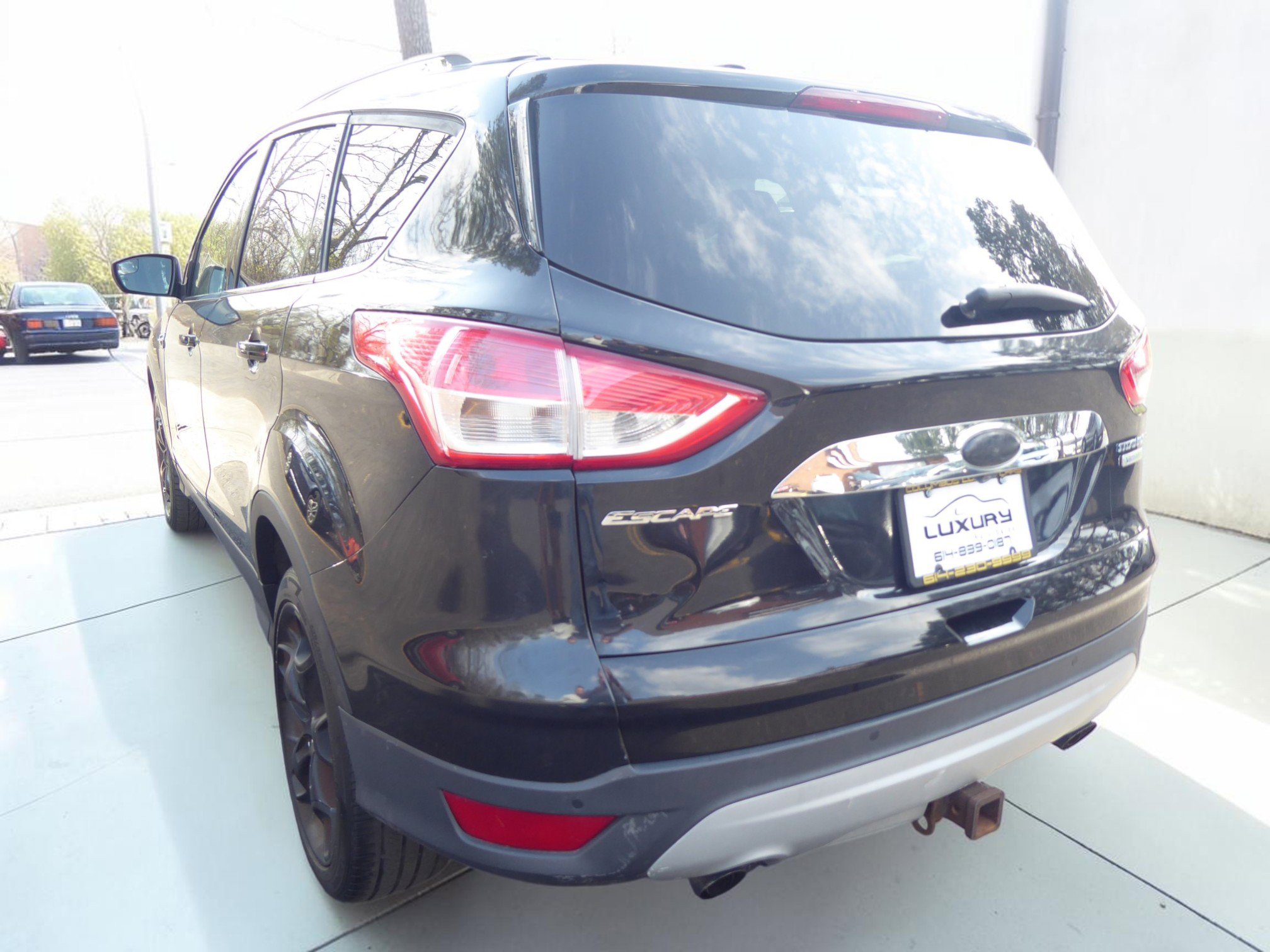 Used 2015 Ford Escape Titanium FWD image 8