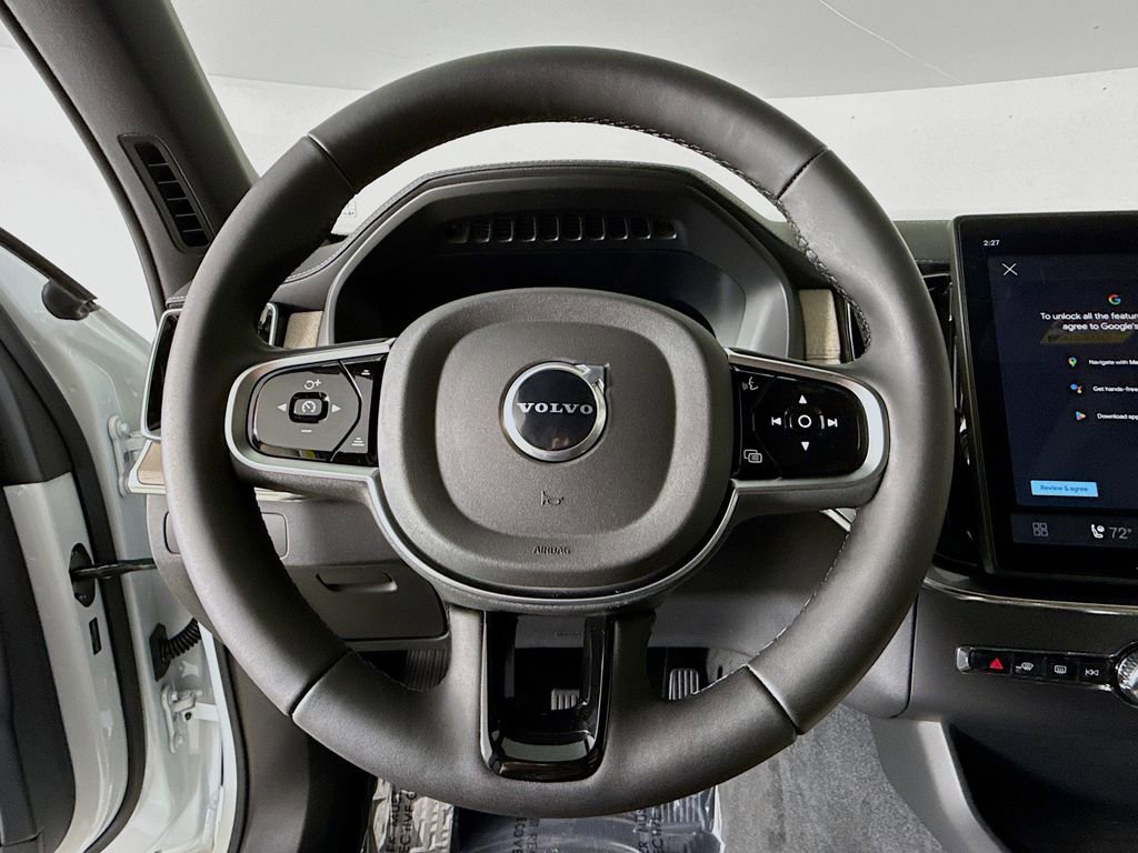 New 2026 Volvo XC90 B6 Plus w/ Protection Package Premier image 11