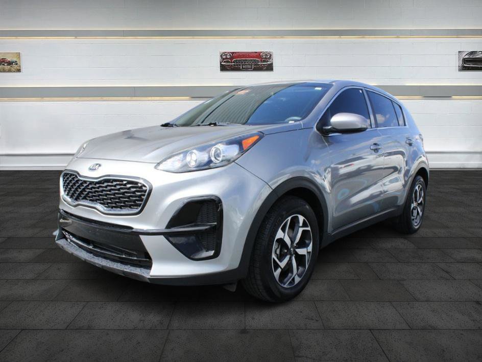 Used 2022 Kia Sportage LX image 3