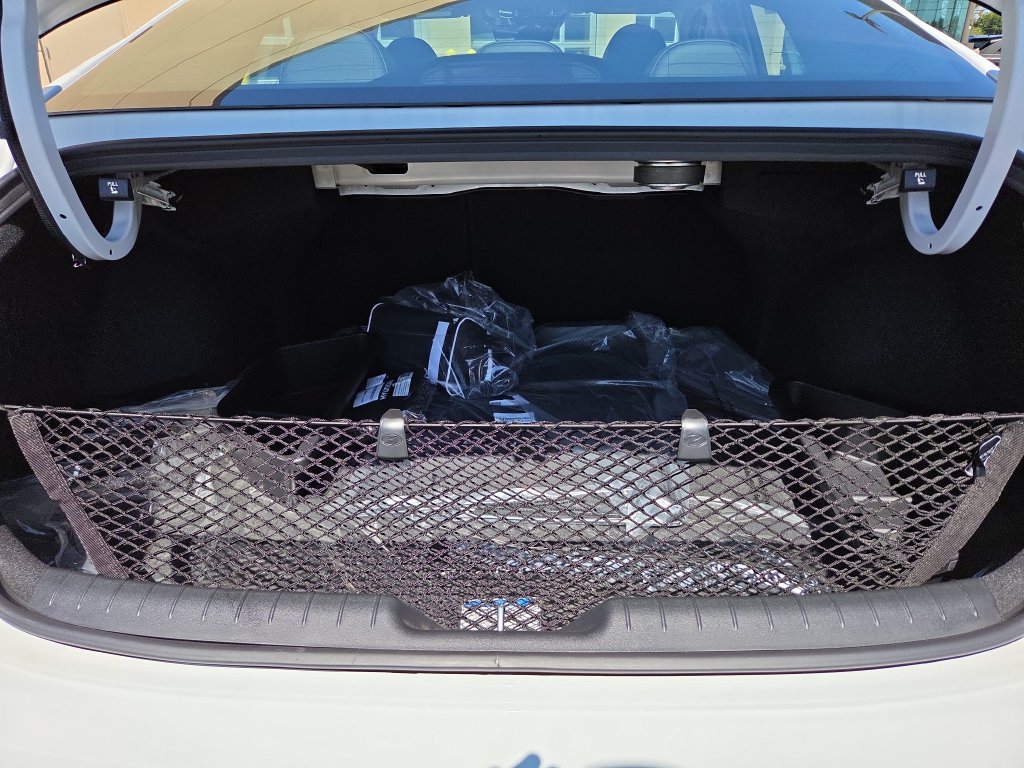 New 2026 Hyundai Elantra Limited FWD image 33