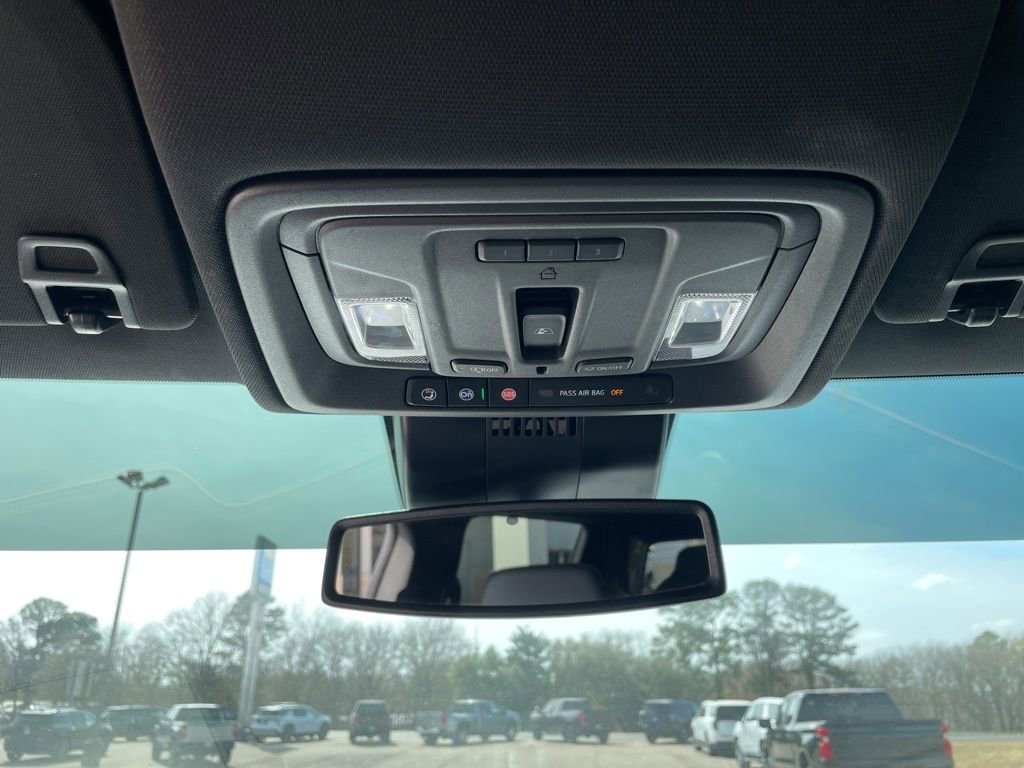 Used 2024 GMC Sierra 1500 AT4 w/ AT4 Premium Package image 19