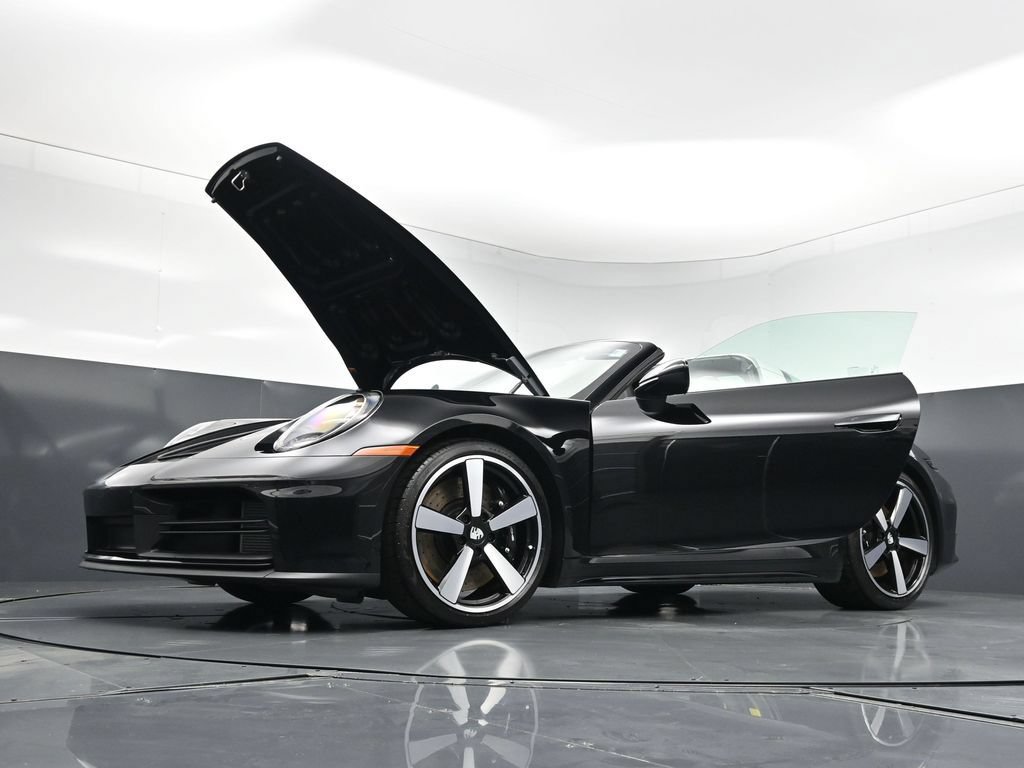 Certified 2026 Porsche 911 Targa 4S AWD/4WD image 38