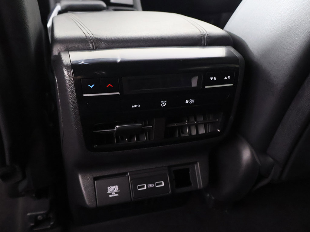 Used 2023 Acura MDX SH-AWD image 45