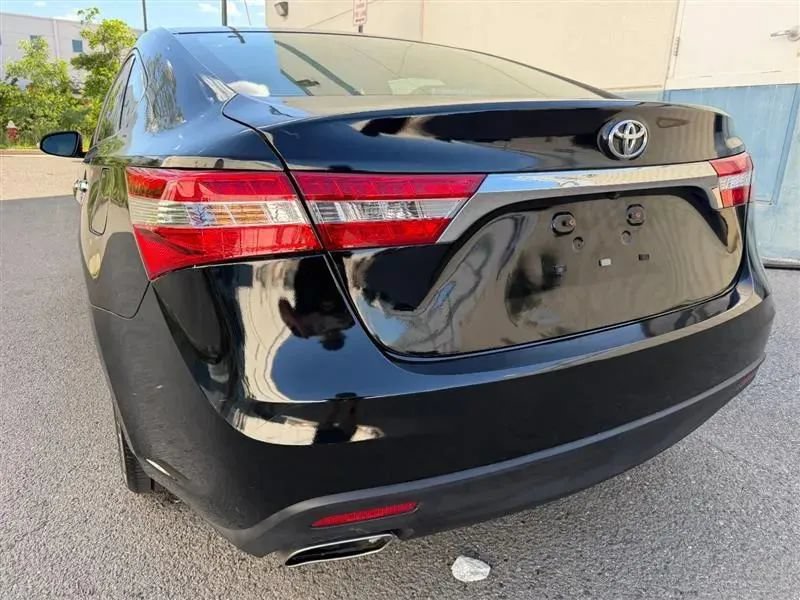 Used 2013 Toyota Avalon XLE Touring FWD image 14