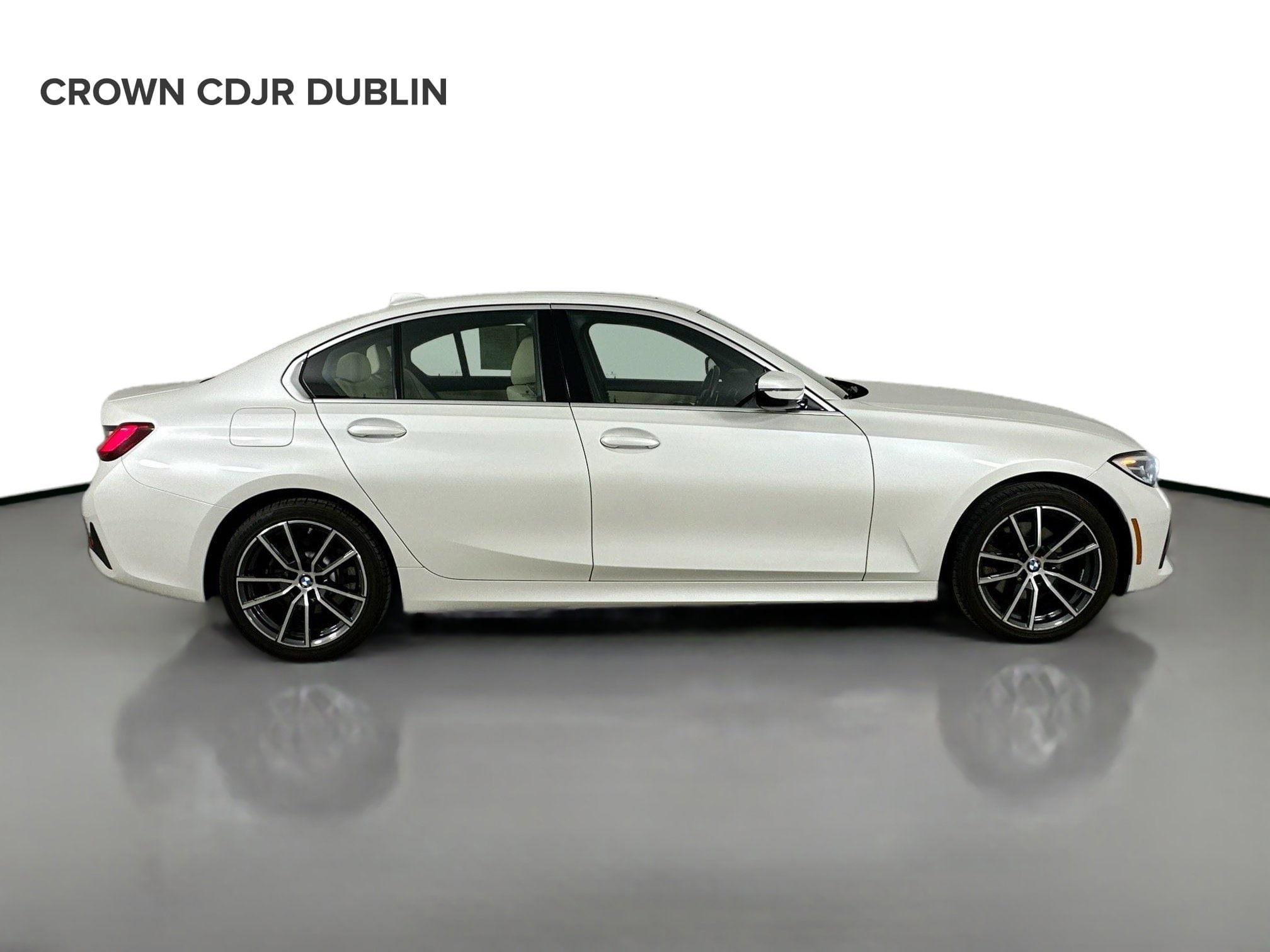 Used 2021 BMW 330i xDrive Sedan AWD/4WD image 5