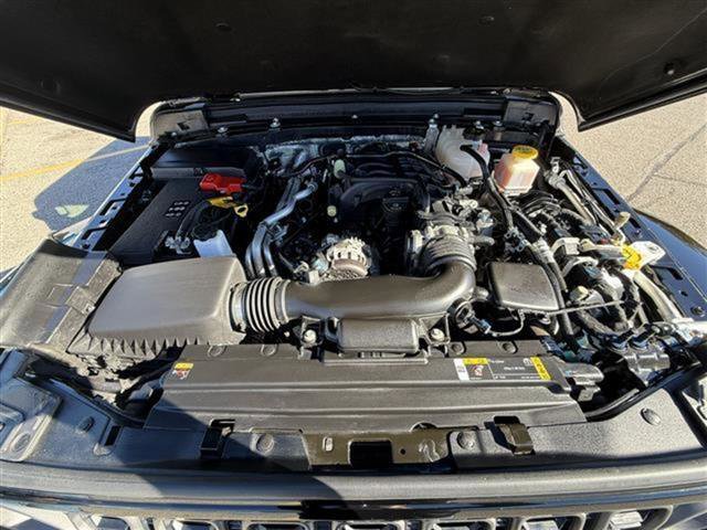 Used 2024 Jeep Gladiator Sport image 27
