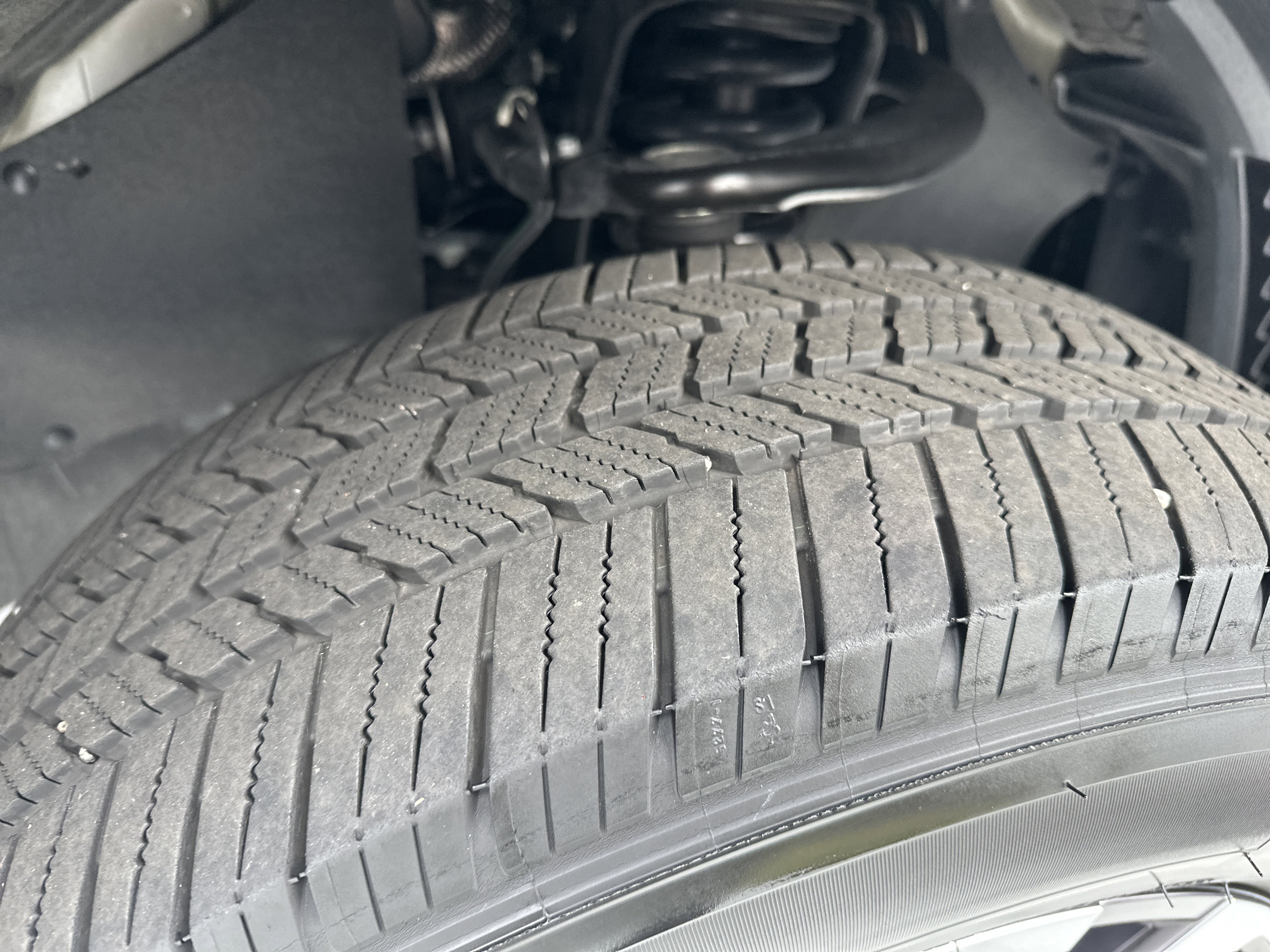 Used 2023 Toyota Tacoma Limited image 12