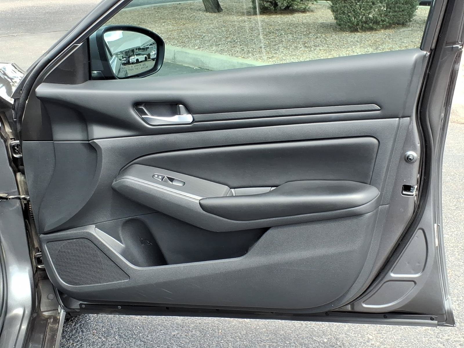 Used 2022 Nissan Altima 2.5 S FWD image 14
