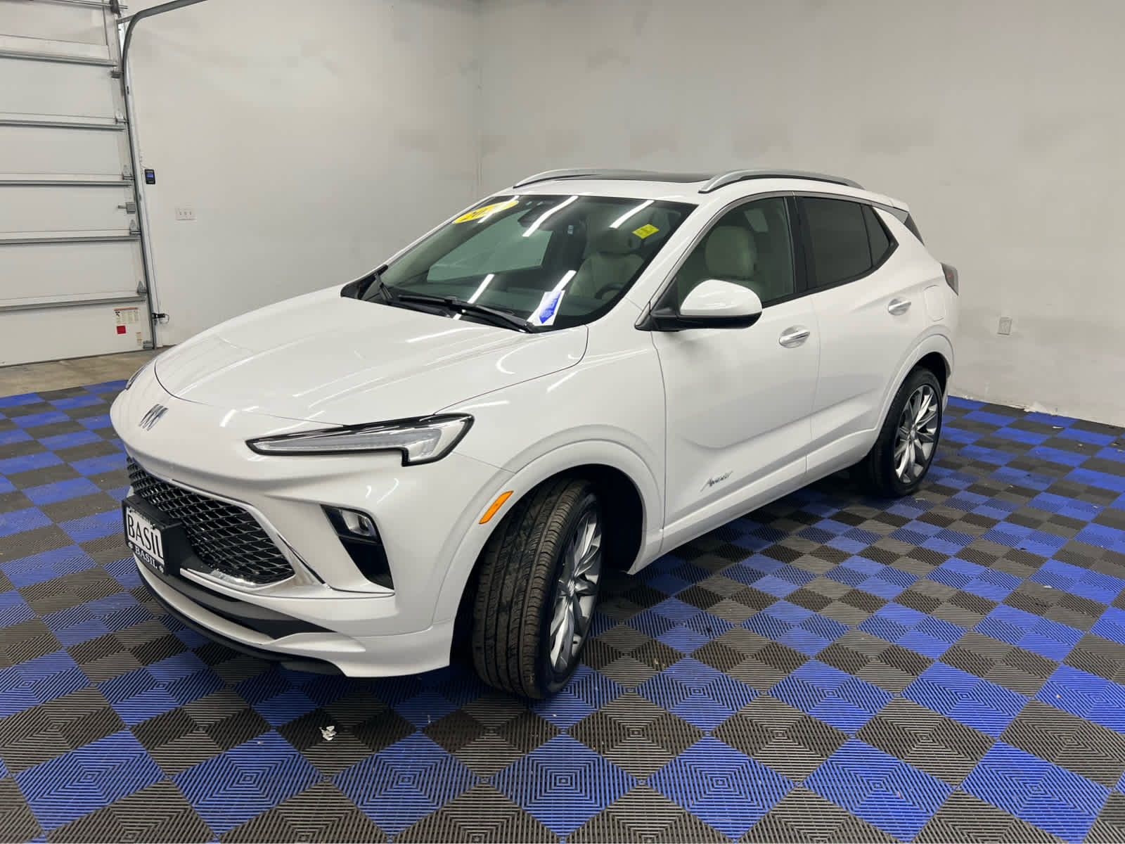 Used 2024 Buick Encore GX Avenir w/ Avenir Convenience Package image 7