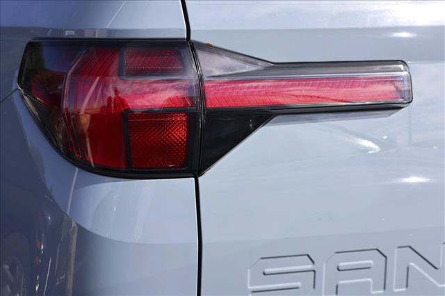 Certified 2022 Hyundai Santa Cruz SEL w/ Activity Package AWD/4WD image 11