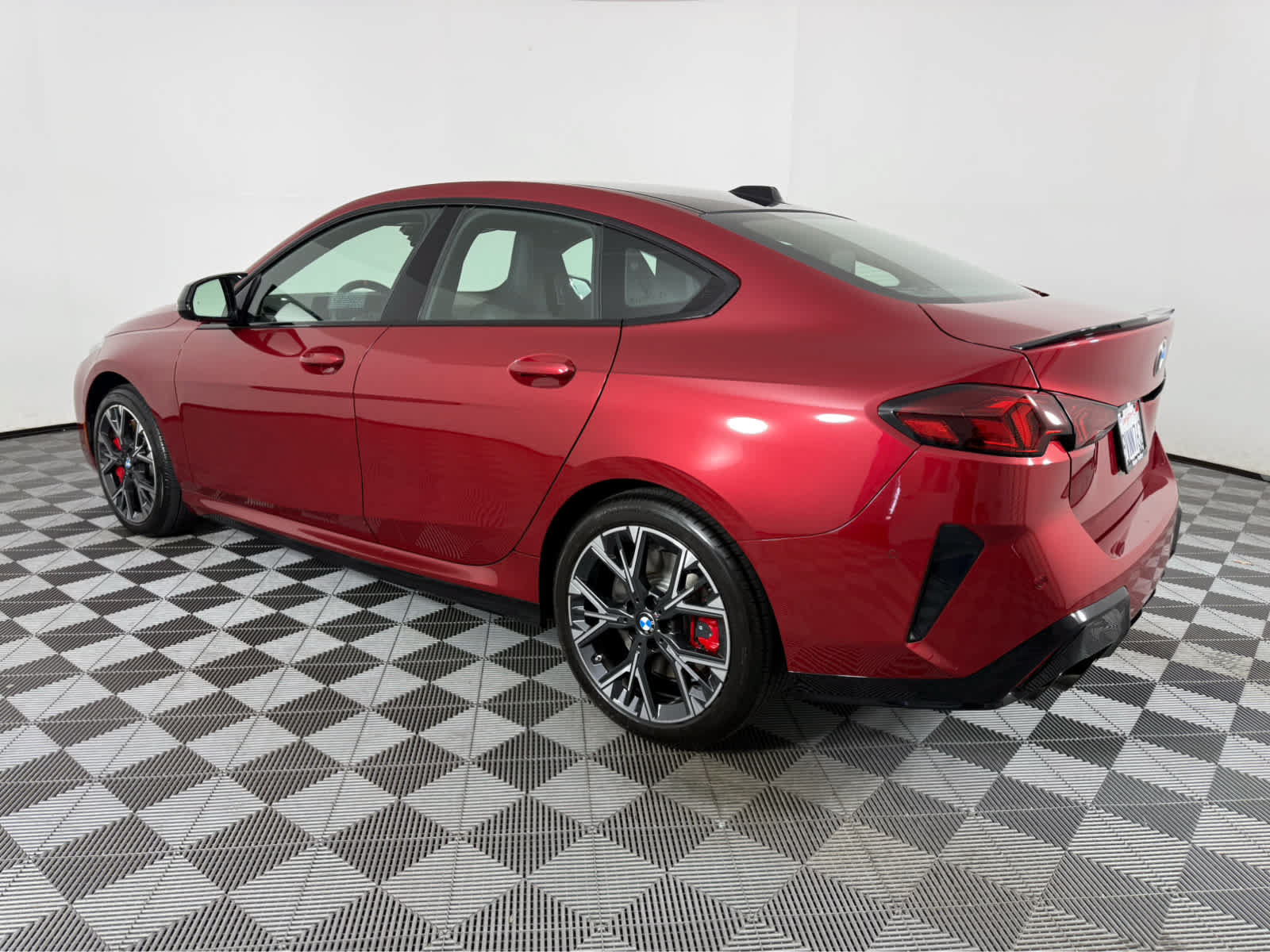 Used 2025 BMW M235i xDrive w/ M Sport Professional Package AWD/4WD image 5