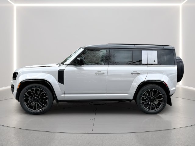 New 2026 Land Rover Defender 110 OCTA AWD/4WD image 5