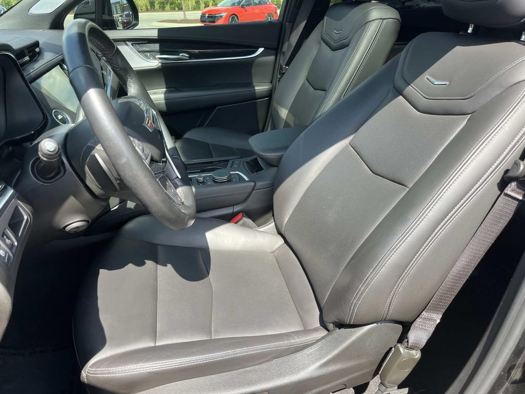 Certified 2023 Cadillac XT5 Premium Luxury AWD/4WD image 25