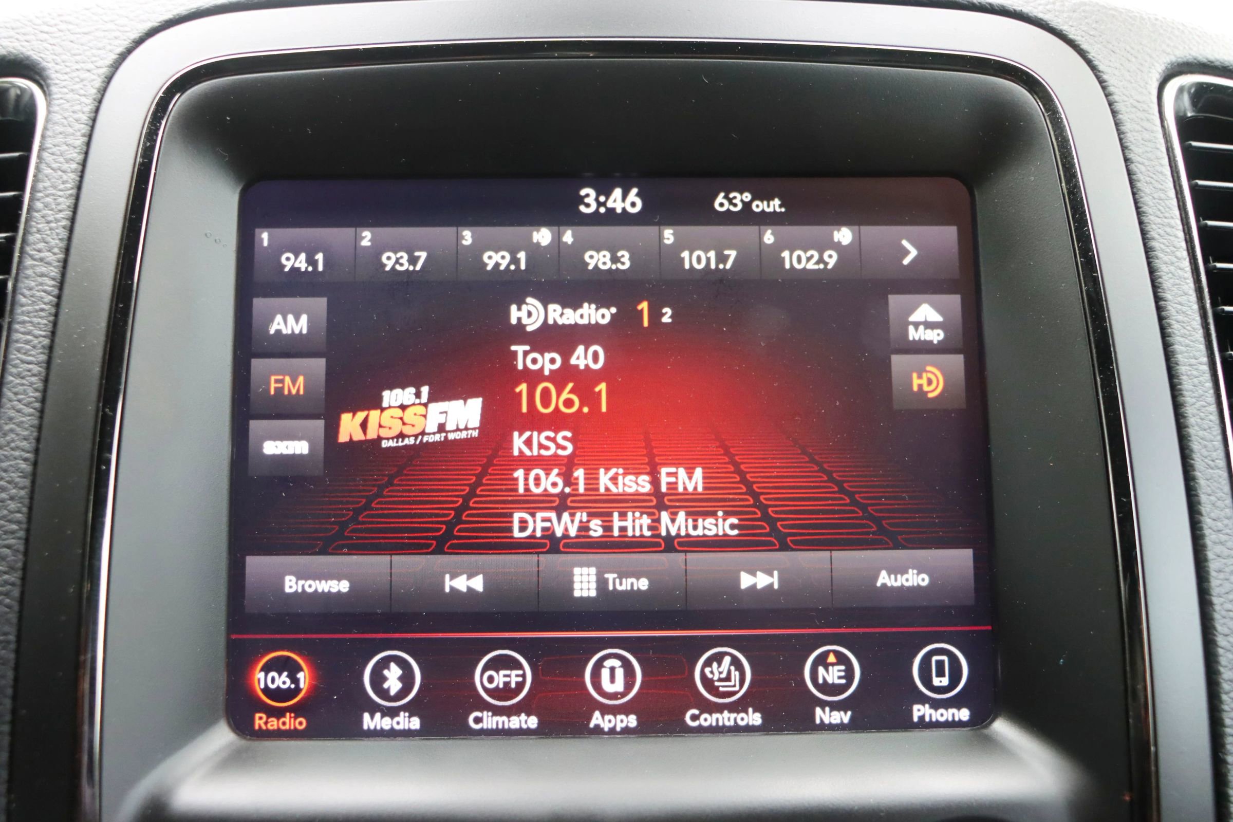 Used 2018 Dodge Durango R/T w/ Technology Group AWD/4WD image 38